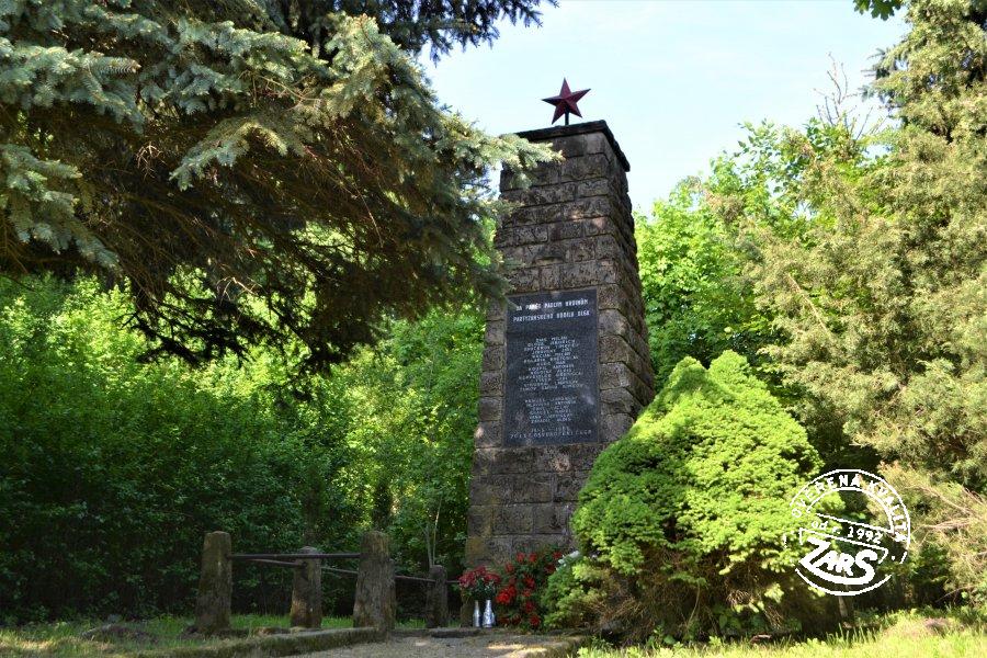 Foto Památník padlým hrdinům u Bunče