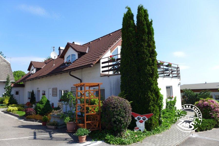 Apartmán(y) Pokoj 3lux Hořičky Apartmán(y) Pokoj 3lux Hořičky k pronájmu, Broumovsko a Náchodsko