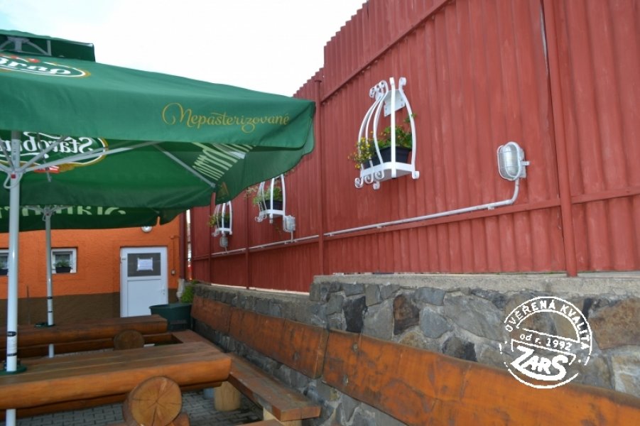 Rekreační domek u Macochy k pronájmu, Moravský kras