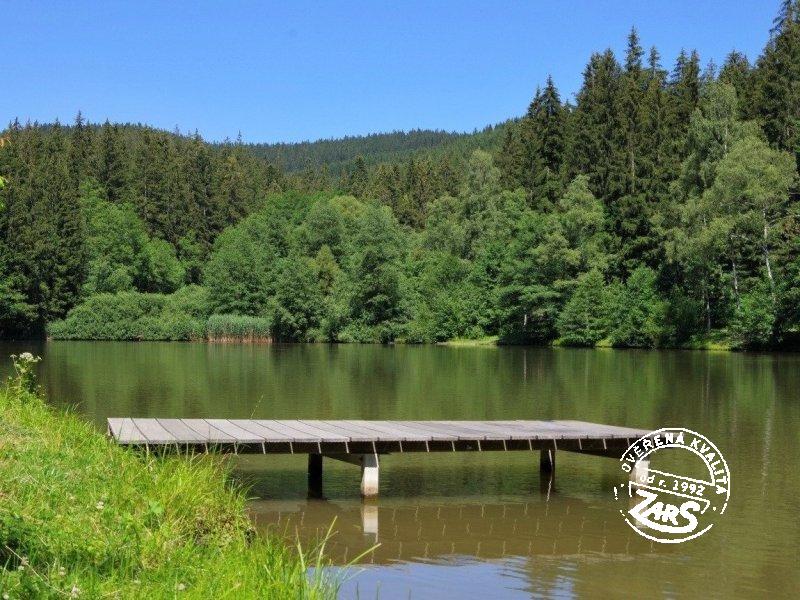 Foto Jezero v údolí Jezerné - Velké Karlovice