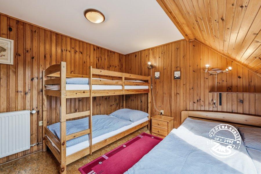 Čtyřlůžkový pokoj Roubenka Sedloňov k pronájmu, Orlické hory