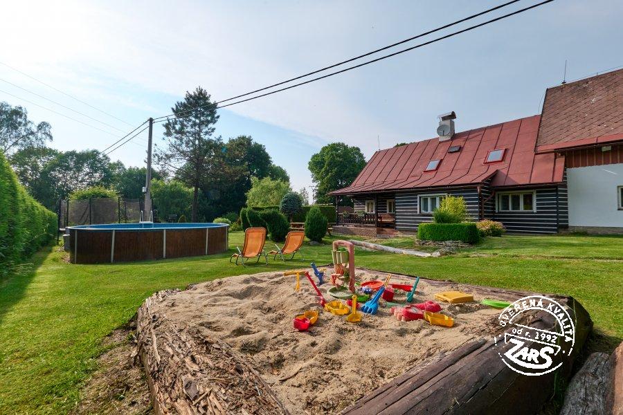 Dětské pískoviště Roubenka Sedloňov k pronájmu, Orlické hory