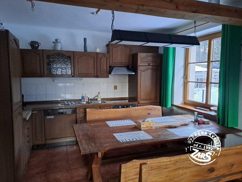 Chalupa Plánička - Lipno jídelní posezení Chalupa Plánička k pronájmu, Šumava a Lipno