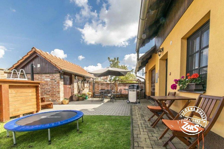 trampolína pro děti Chalupa U Jičína k pronájmu, Český ráj