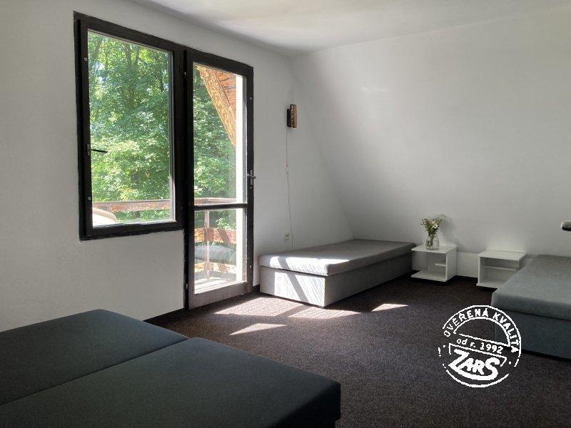 Chata Nad Lužnicí Chata Nad Lužnicí k pronájmu, Orlík a Táborsko